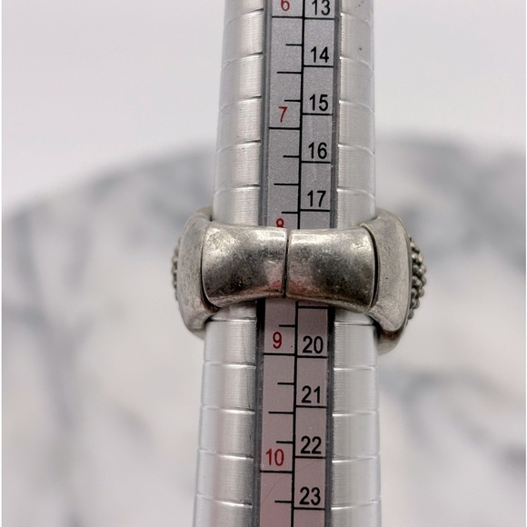 Skull Band Fashion Ring with Crystals‎ - Picture 7 of 7